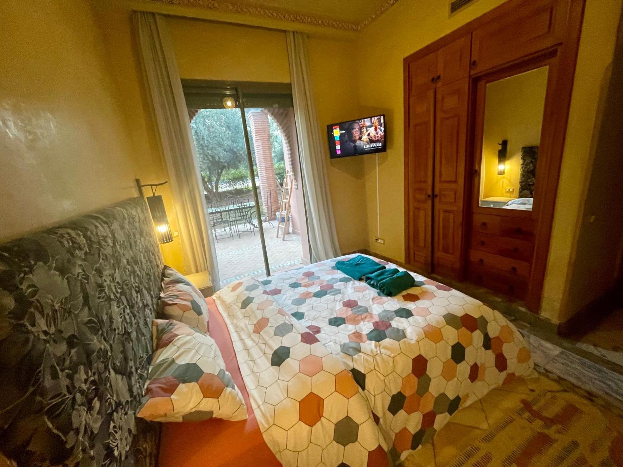 Les Fleurs Du Bien - Marrakech Apartment มาร์ราเกช ภายนอก รูปภาพ